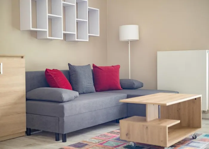 Metro Wilanowska Comfortable Apartment
