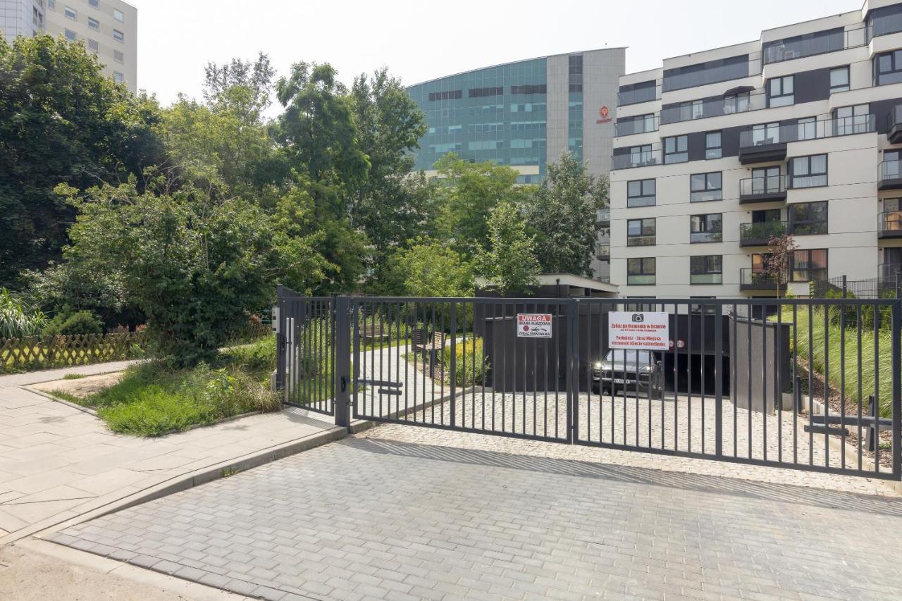 Metro Wilanowska Comfortable Apartament *