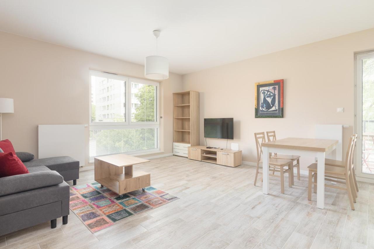 Metro Wilanowska Comfortable Apartament
